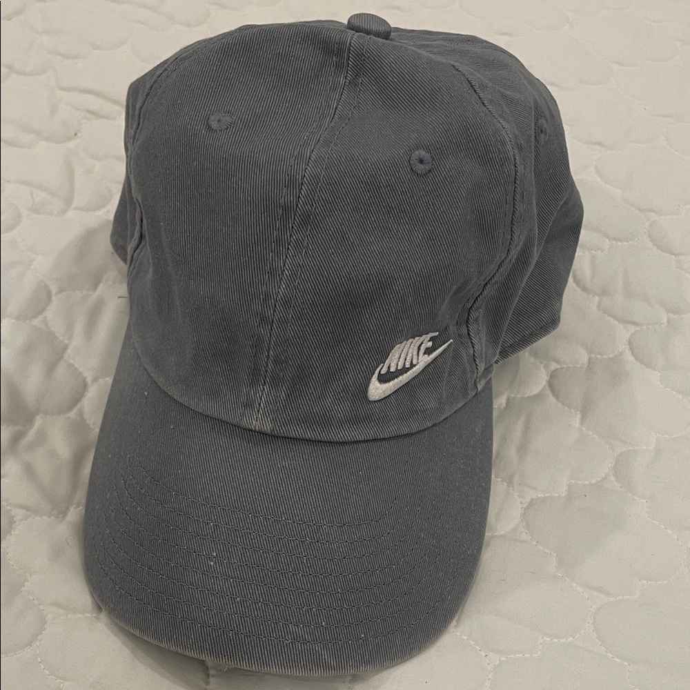 Nike Light Gray Classic Swoosh Cap
